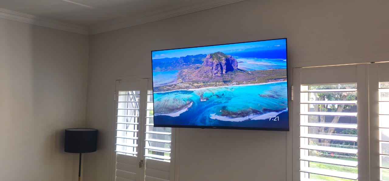 TV mounting installation – photo 9